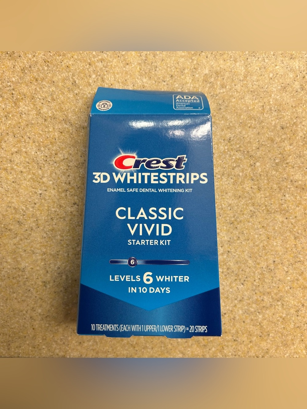 ‼️Crest Classic Vivid At-Home Teeth Whitening Kit‼️